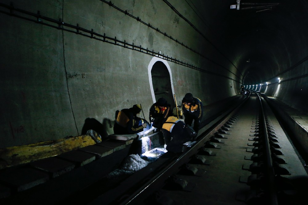 枣庄铁路运营隧道病害现状